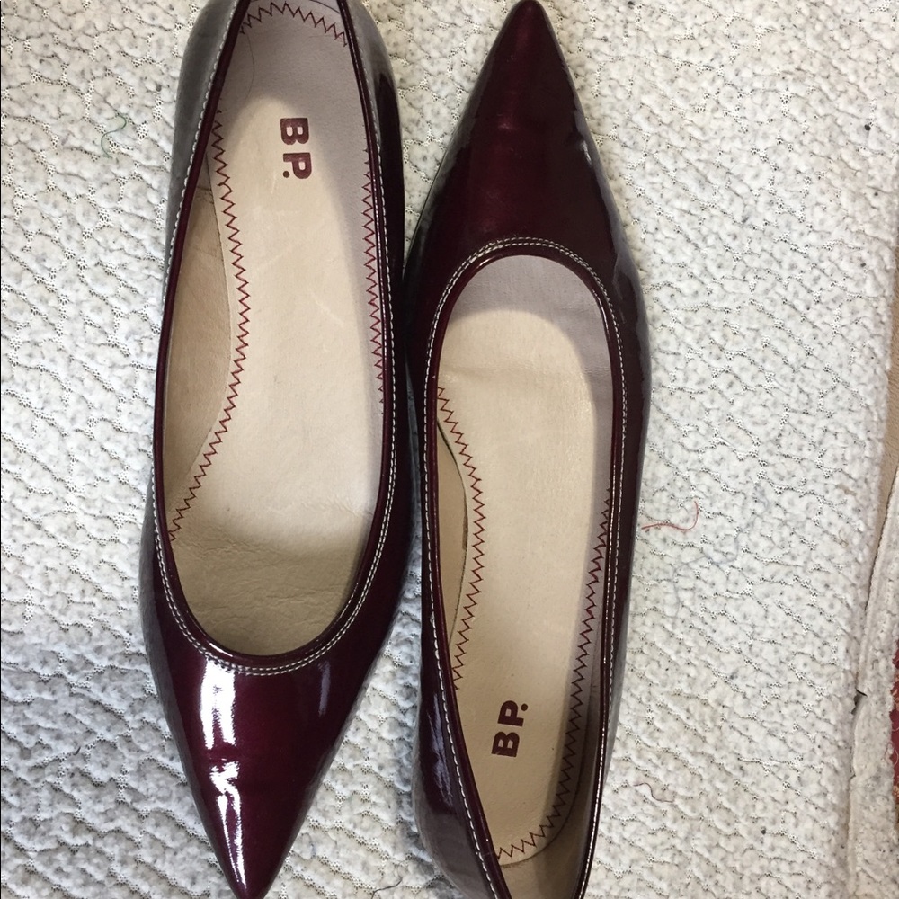 NWOT Nordstrom BP “Catty” Burgundy Flats